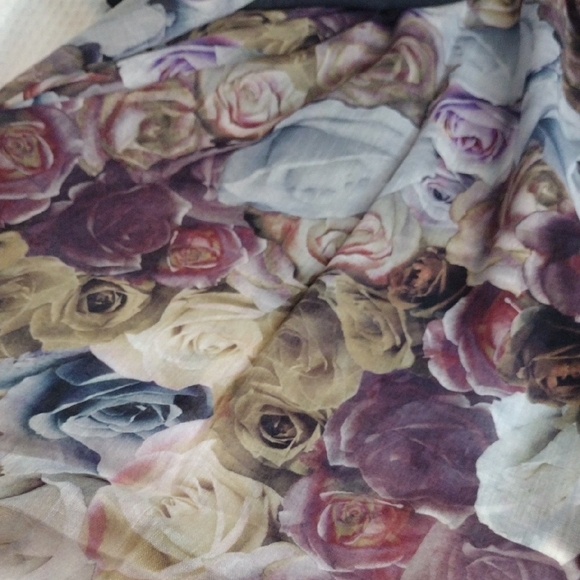 Echo Floral Scarf in Purple and Black - Picture 5 of 9